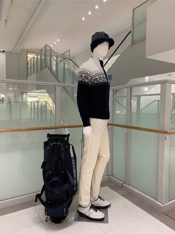 23区GOLF 松屋スタッフ コーディネート画像