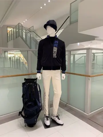 23区GOLF 松屋スタッフ コーディネート画像