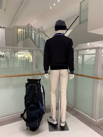 23区GOLF 松屋スタッフ コーディネート画像