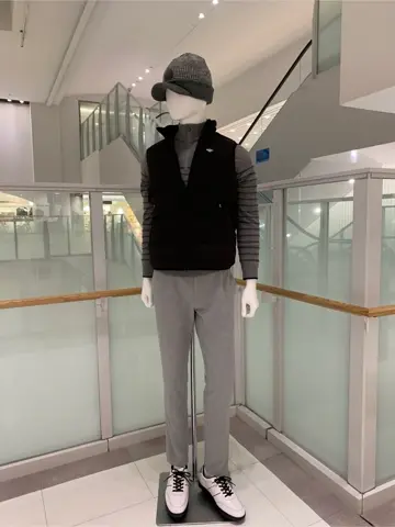 23区GOLF 松屋スタッフ コーディネート画像