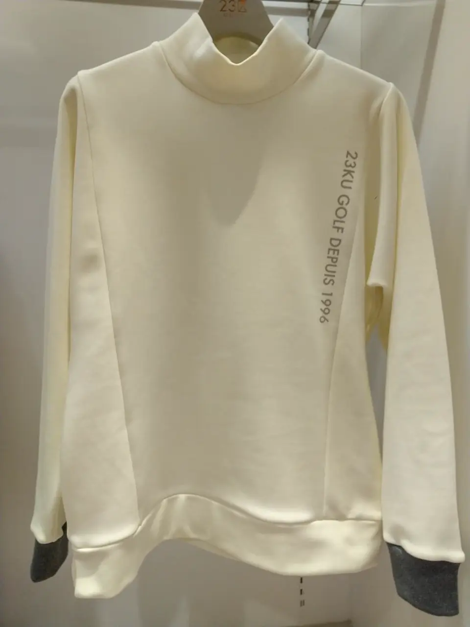 23区GOLF スタッフ コーディネート画像