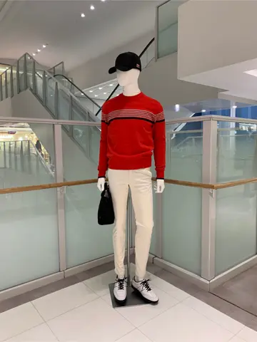 23区GOLF 松屋スタッフ コーディネート画像