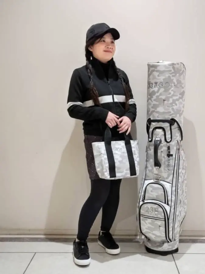 23区GOLF 林 コーディネート画像