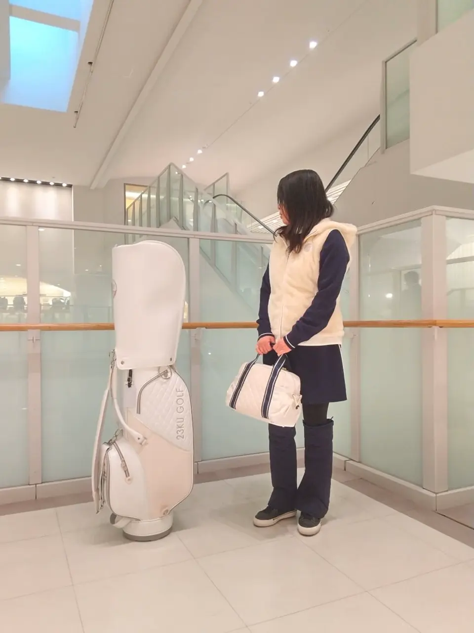 23区GOLF スタッフ コーディネート画像