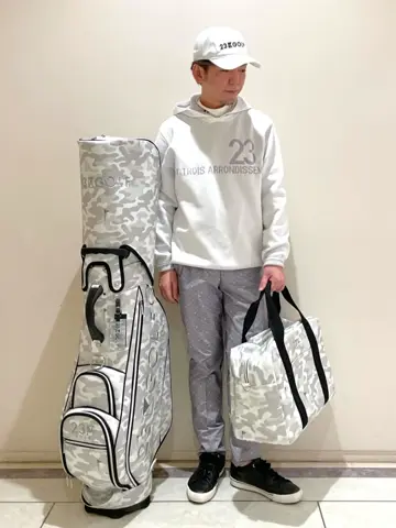 23区GOLF 藤田 コーディネート画像