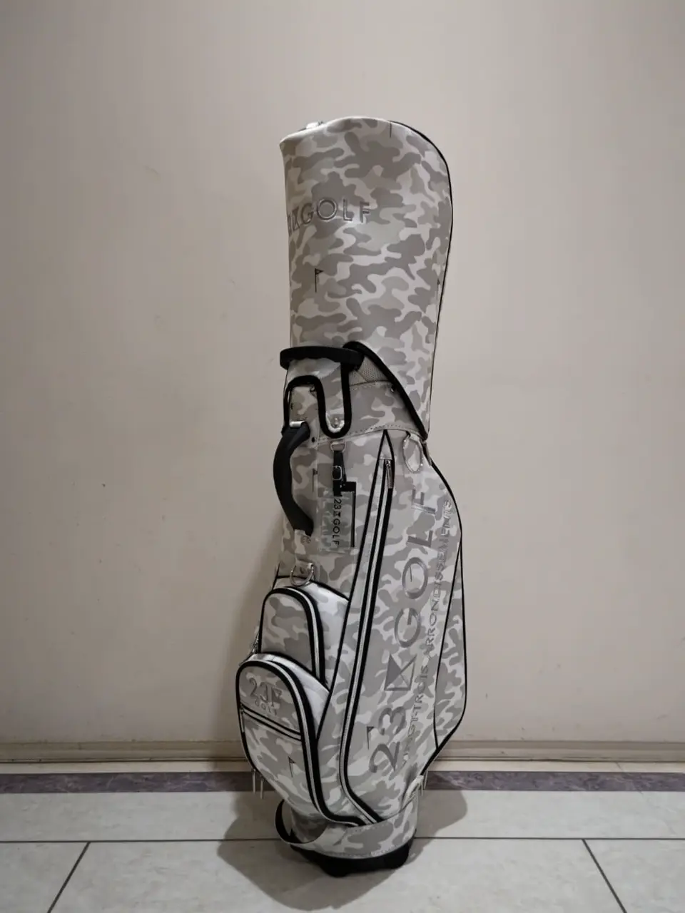 23区GOLF 林 コーディネート画像