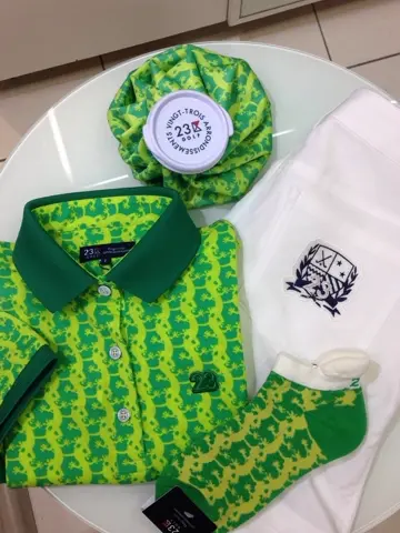 23区GOLF 松屋スタッフ コーディネート画像