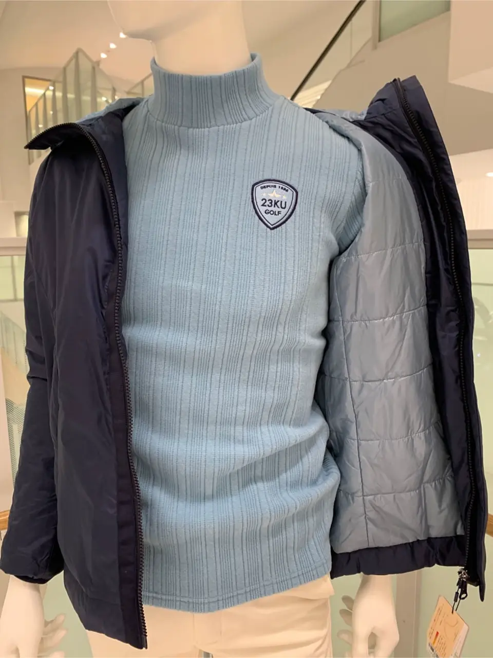 23区GOLF 松屋スタッフ コーディネート画像