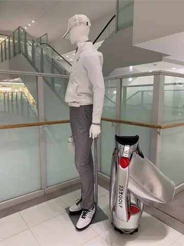 23区GOLF 松屋スタッフ コーディネート画像