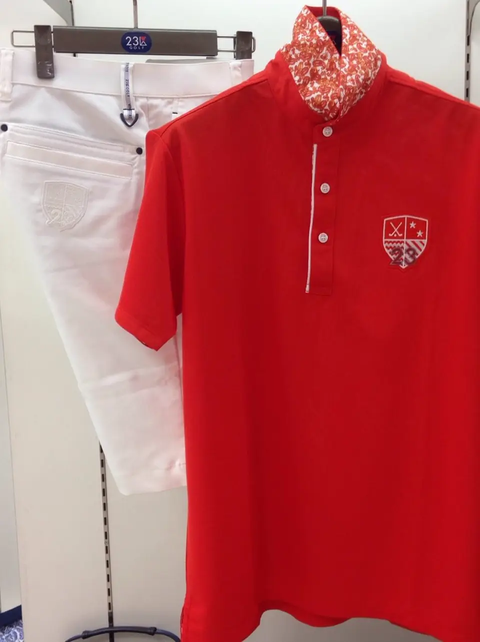 23区GOLF 松屋スタッフ コーディネート画像