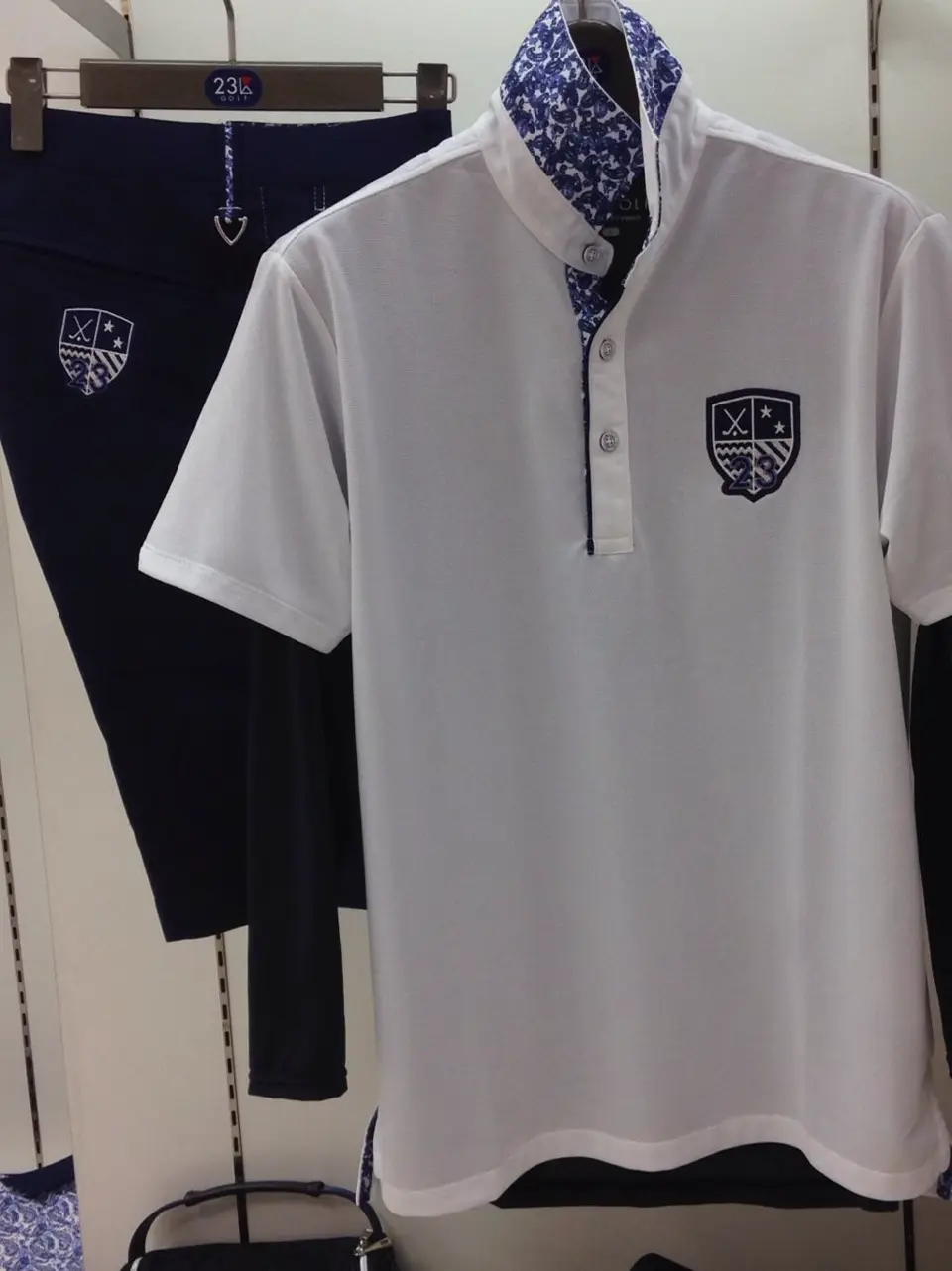 23区GOLF 松屋スタッフ コーディネート画像