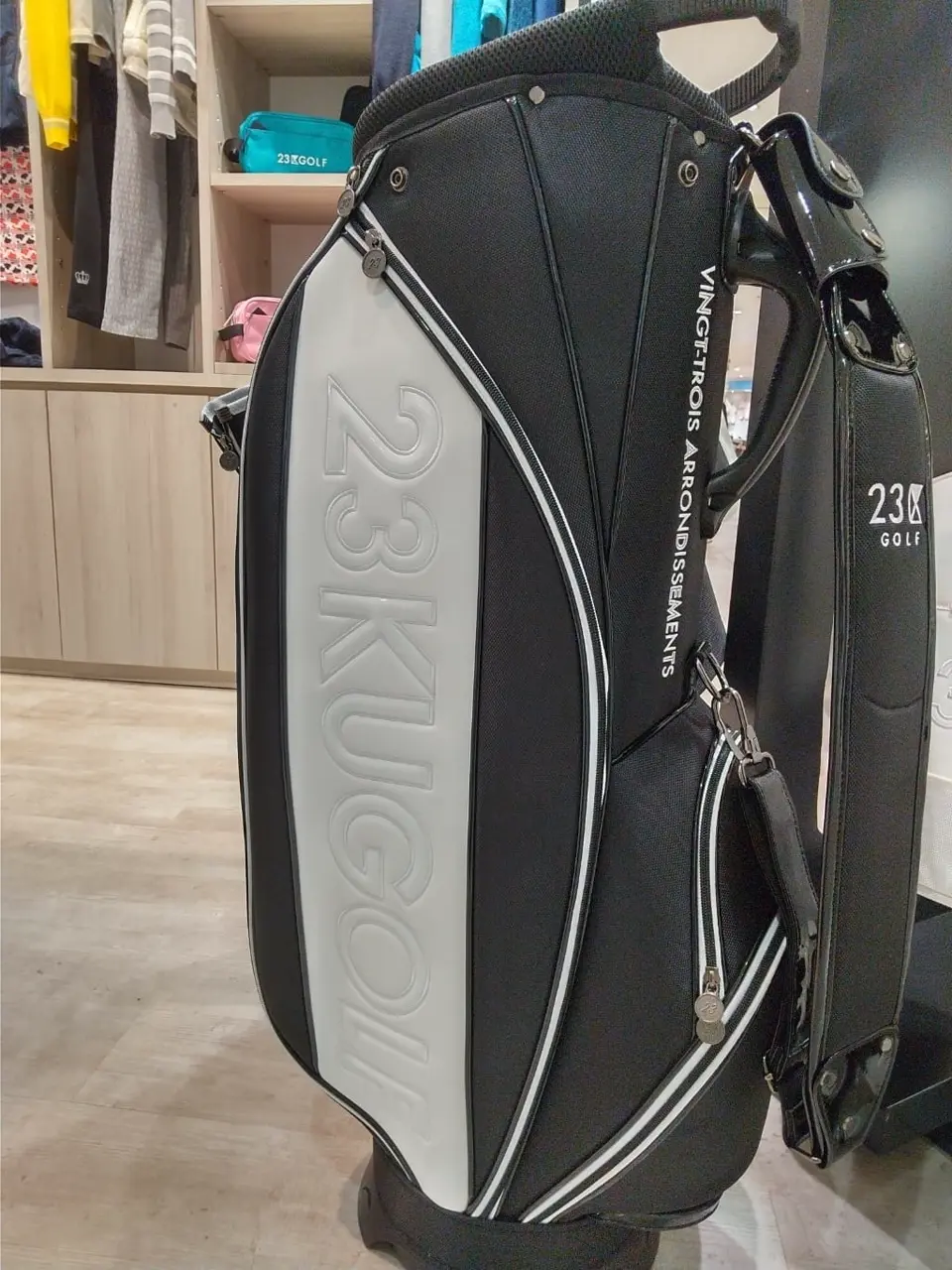 23区GOLF スタッフ コーディネート画像