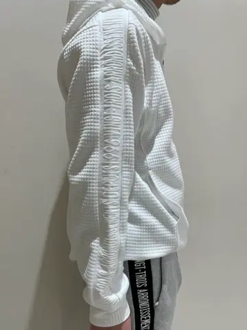 23区GOLF 藤田 コーディネート画像