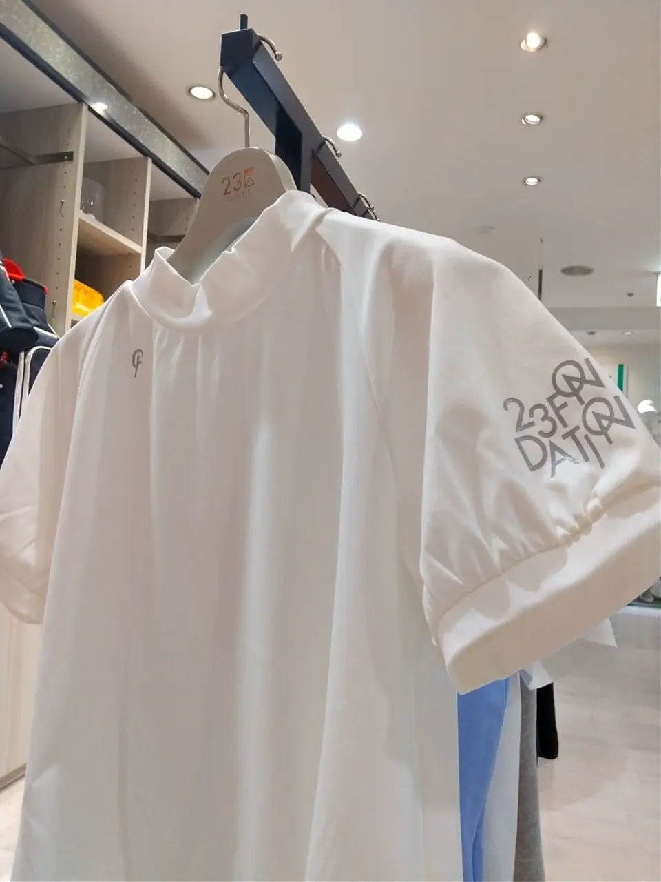 23区GOLF スタッフ コーディネート画像