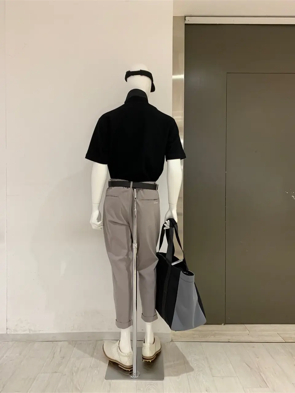 23区GOLF 松屋スタッフ コーディネート画像