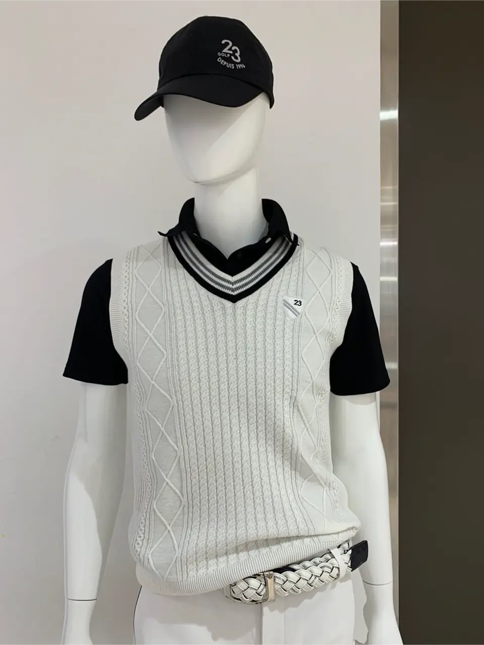 23区GOLF 松屋スタッフ コーディネート画像