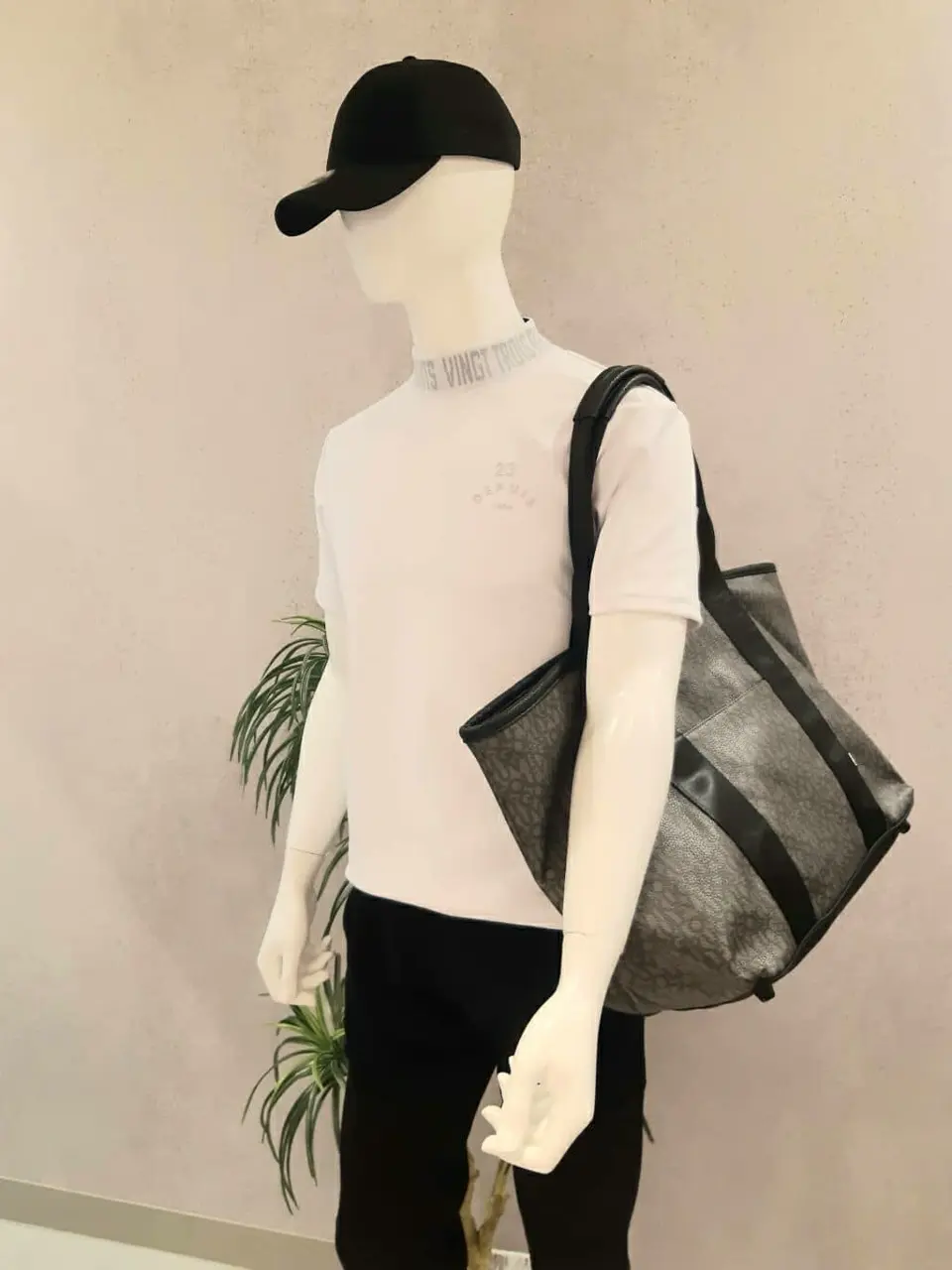 23区GOLF 磯島 コーディネート画像