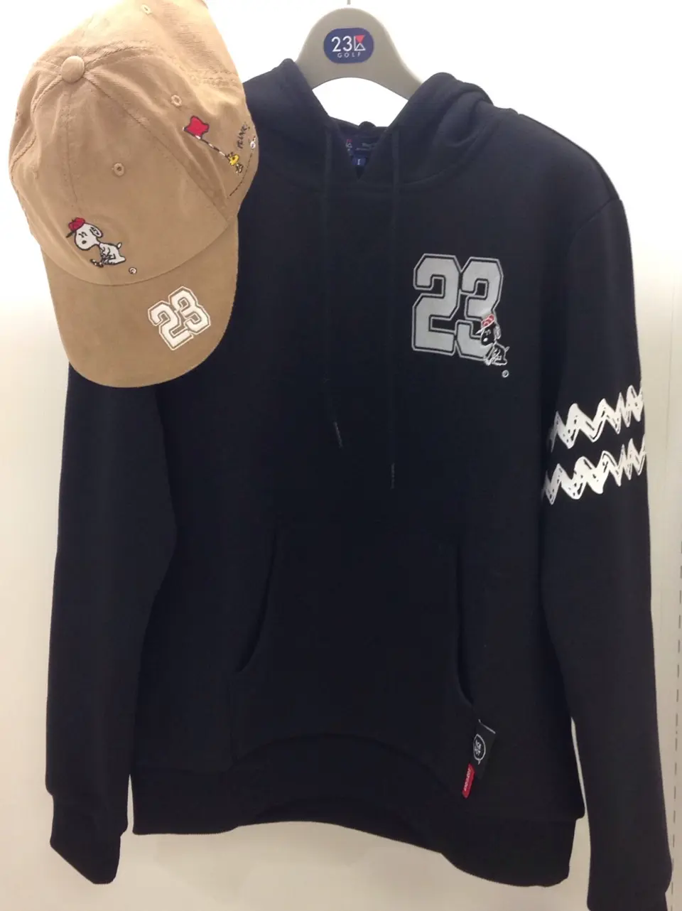 23区GOLF 松屋スタッフ コーディネート画像