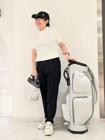 23区GOLF 市川真理子 コーディネート画像