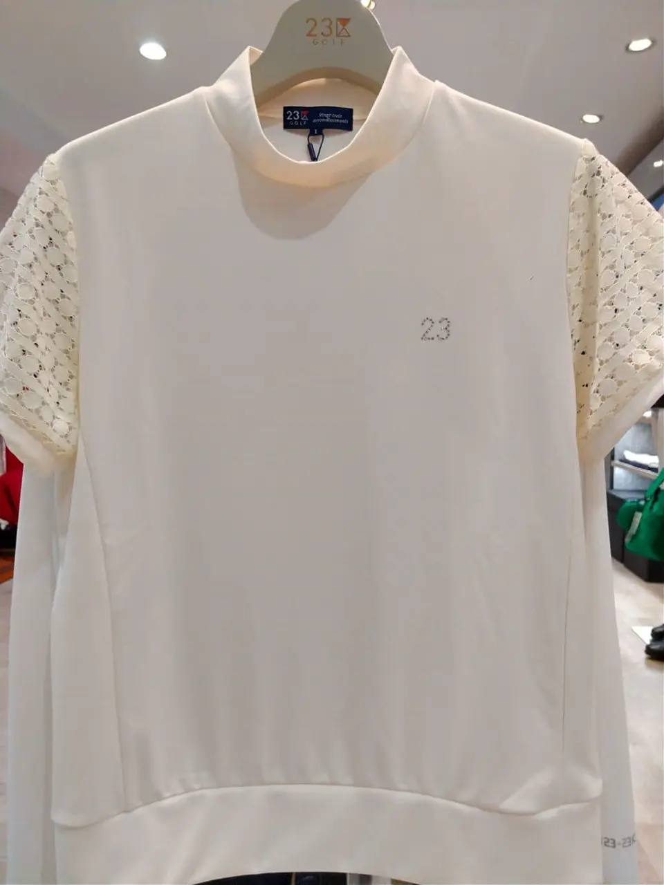 23区GOLF スタッフ コーディネート画像