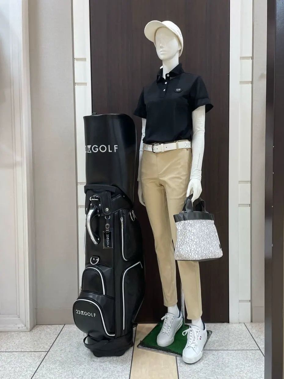 23区GOLF 藤田 コーディネート画像