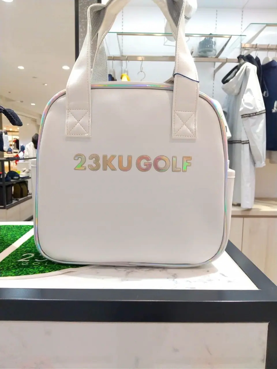 23区GOLF スタッフ コーディネート画像