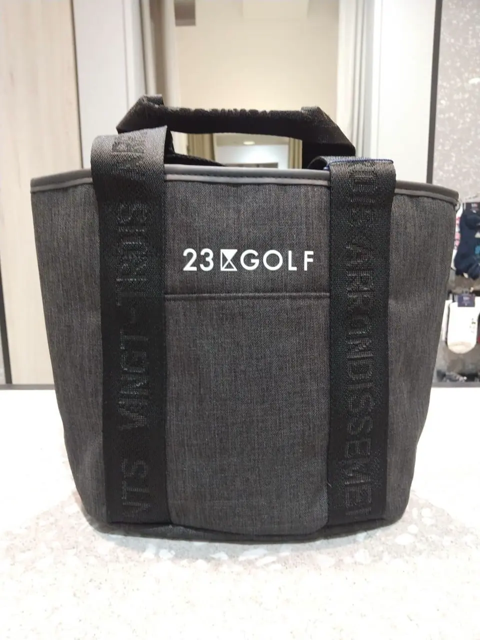 23区GOLF スタッフ コーディネート画像