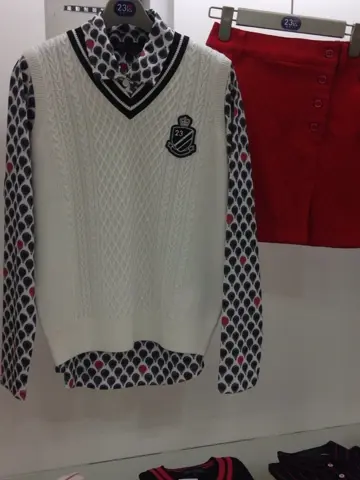 23区GOLF 松屋スタッフ コーディネート画像