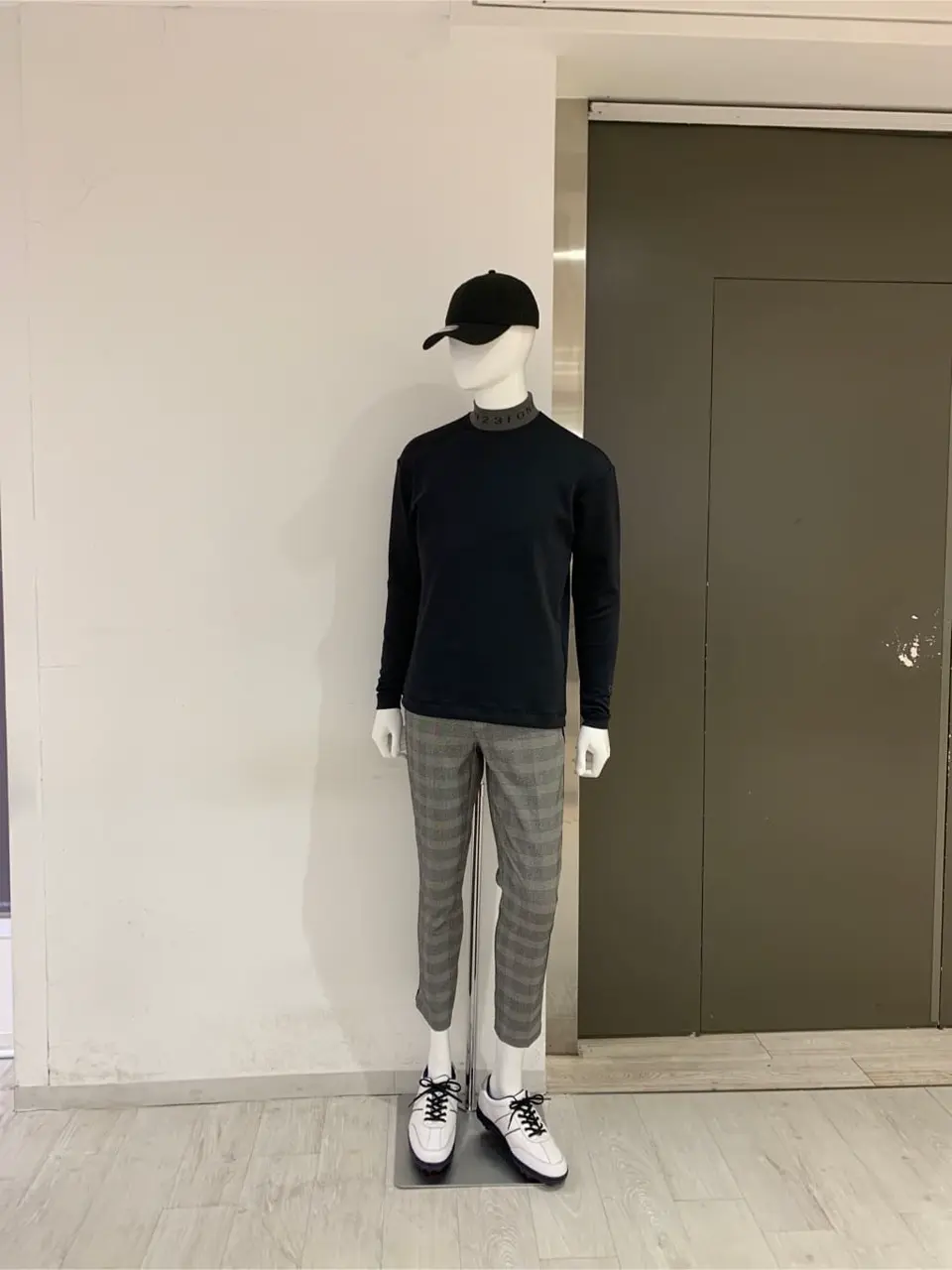  松屋スタッフ コーディネート画像