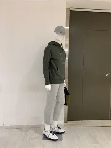 23区GOLF 松屋スタッフ コーディネート画像