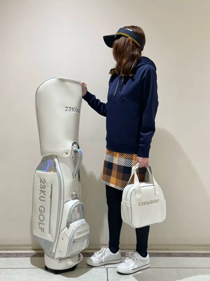 23区GOLF 松山 コーディネート画像