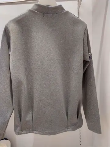 23区GOLF スタッフ コーディネート画像