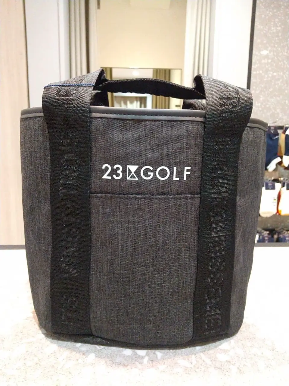 23区GOLF スタッフ コーディネート画像