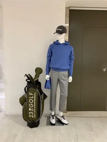 23区GOLF 松屋スタッフ コーディネート画像