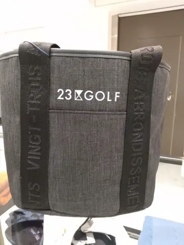 23区GOLF スタッフ コーディネート画像
