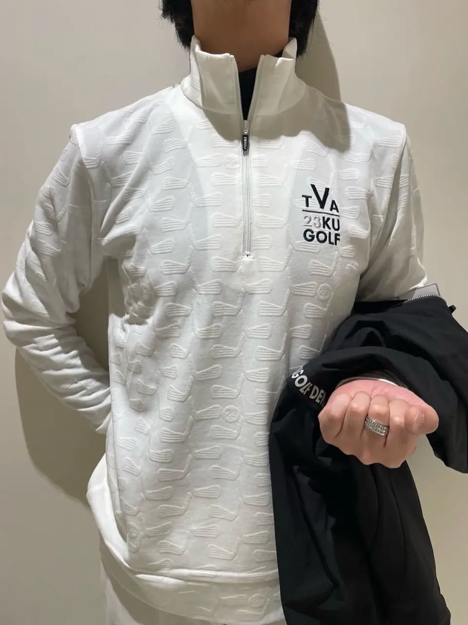 23区GOLF 藤田 コーディネート画像