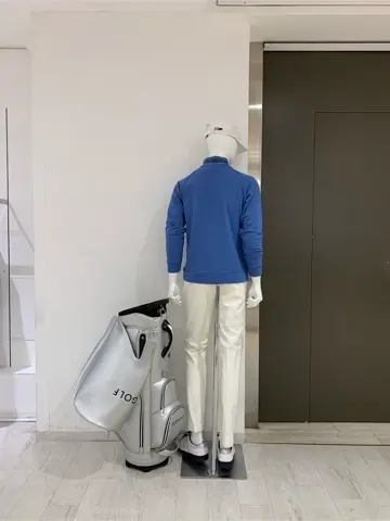 23区GOLF 松屋スタッフ コーディネート画像