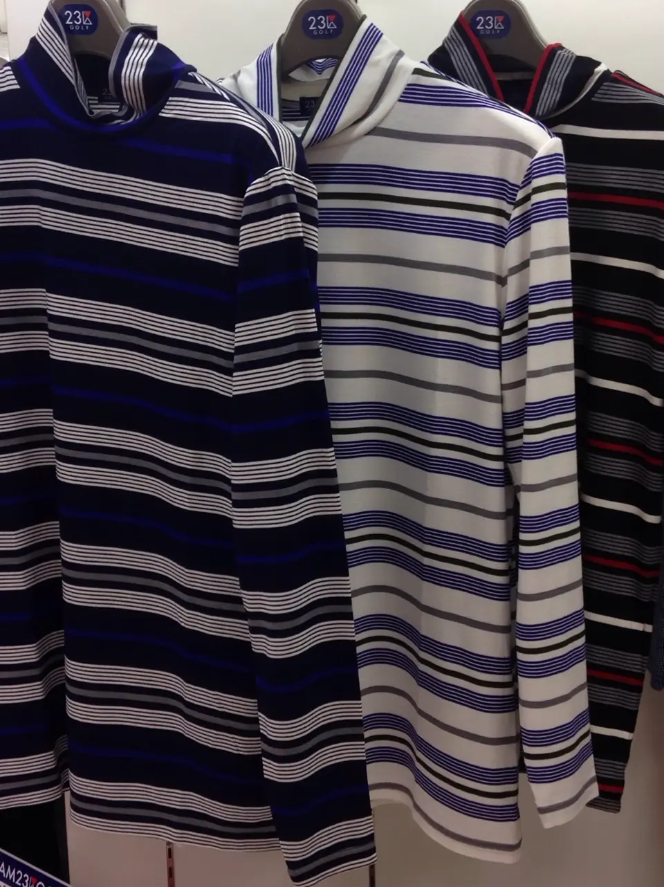 23区GOLF 松屋スタッフ コーディネート画像