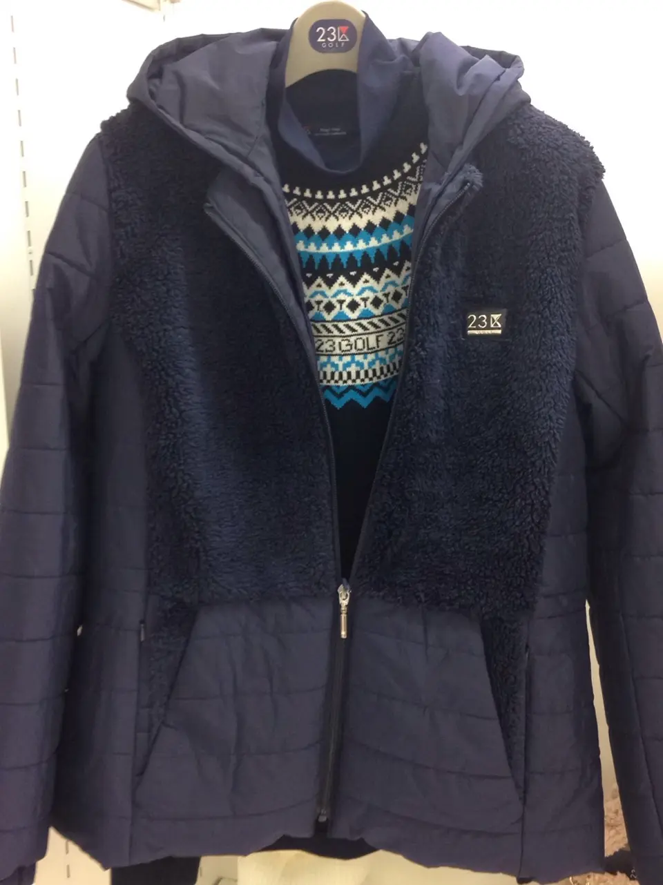 23区GOLF 松屋スタッフ コーディネート画像