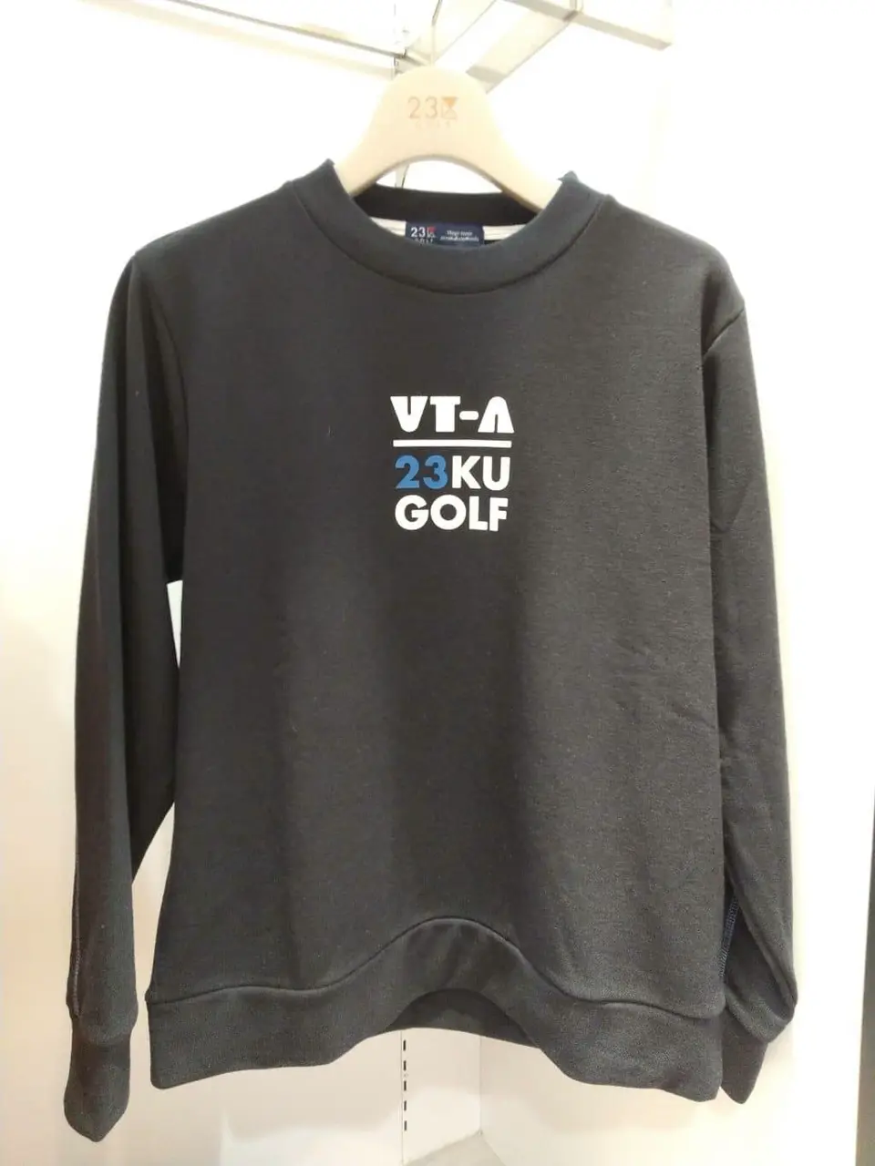 23区GOLF スタッフ コーディネート画像