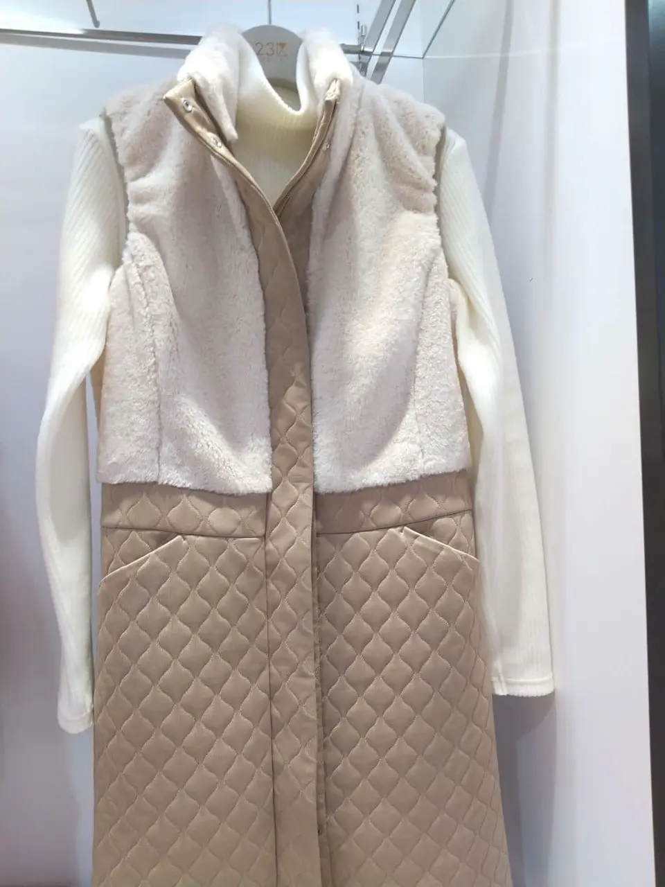 23区GOLF スタッフ コーディネート画像