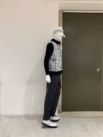 23区GOLF 松屋スタッフ コーディネート画像