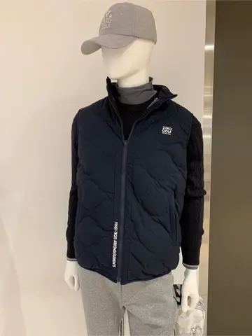 23区GOLF 松屋スタッフ コーディネート画像