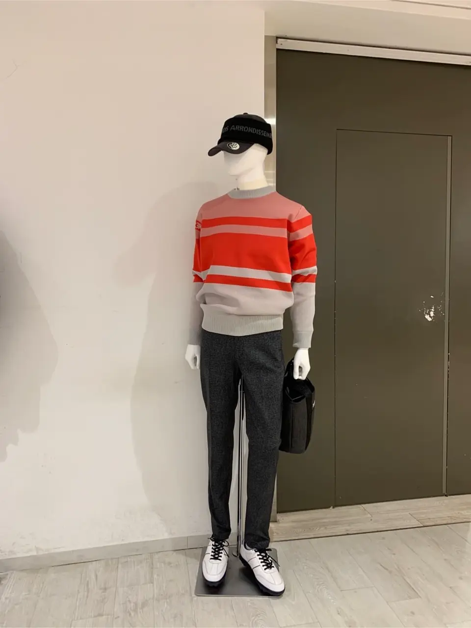 23区GOLF 松屋スタッフ コーディネート画像