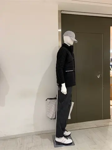 23区GOLF 松屋スタッフ コーディネート画像