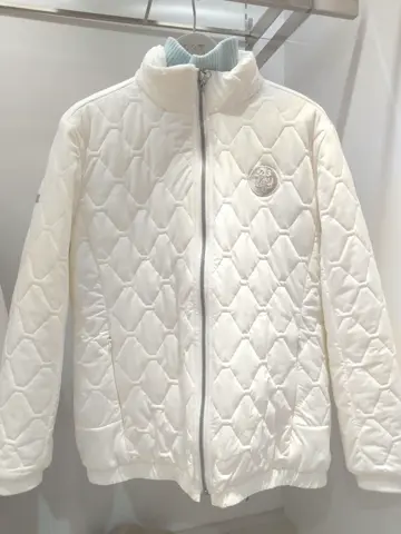 23区GOLF スタッフ コーディネート画像