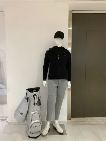 23区GOLF 松屋スタッフ コーディネート画像