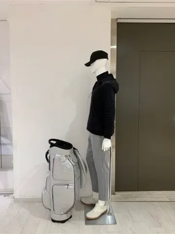 23区GOLF 松屋スタッフ コーディネート画像