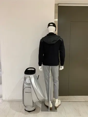 23区GOLF 松屋スタッフ コーディネート画像