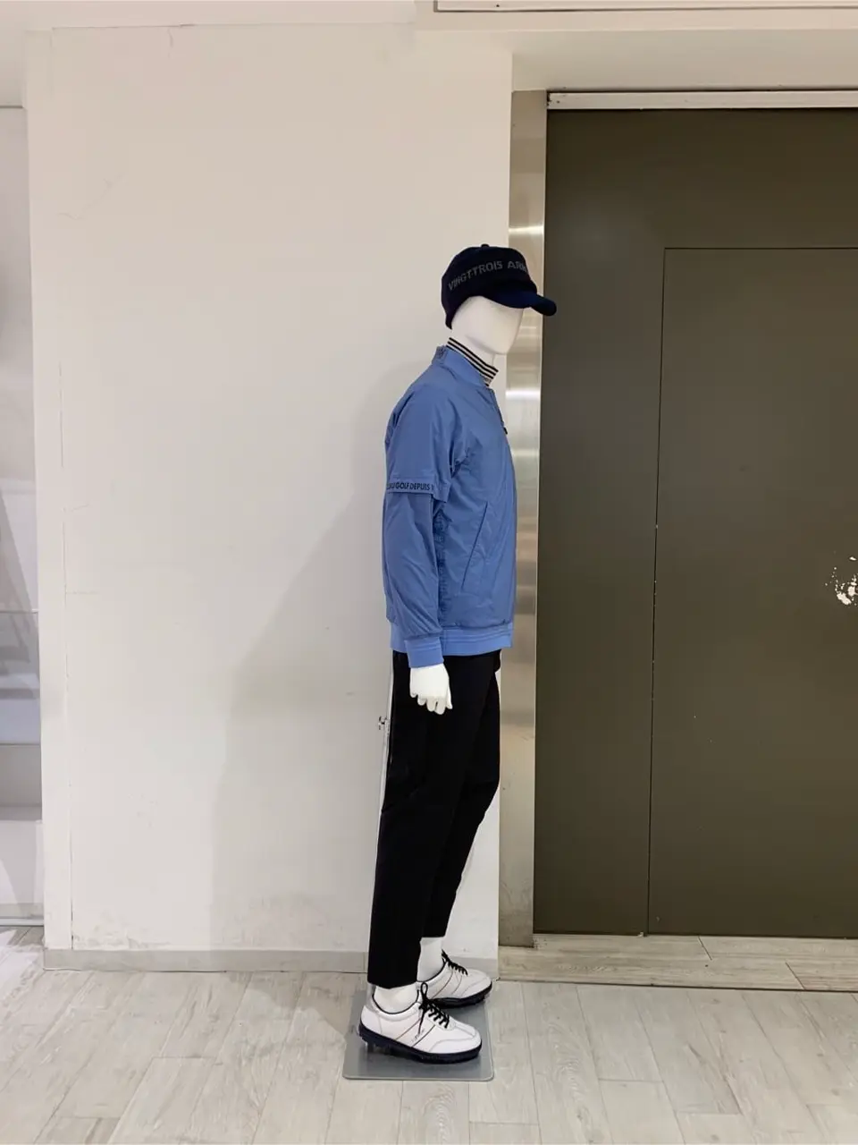 23区GOLF 松屋スタッフ コーディネート画像